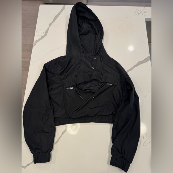 Alo Yoga Raincoat Hoodie - Black - Picture 1 of 3